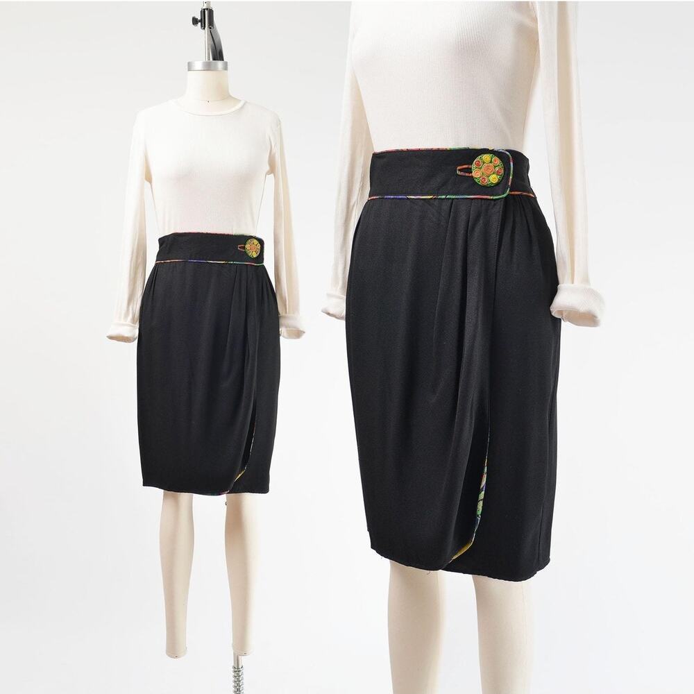Vintage Black Wrap Around High Waisted Pencil Skirt with Artsy Abstract Button M